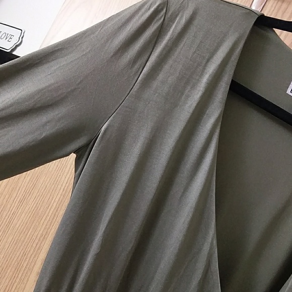 Olive shimmer wrap cardi - Picture 7 of 8